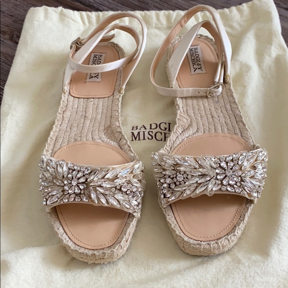 badgley mischka embellished sandal woven